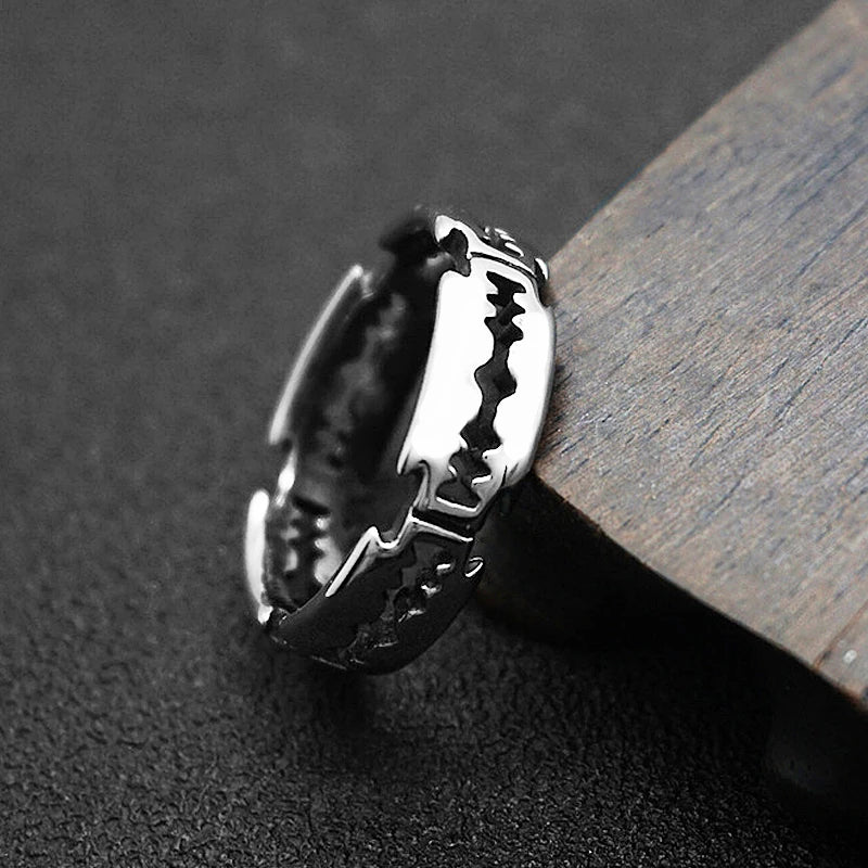 Charm Stainless Steel Hip Hop Bladed Ring Fashion Punk Rock Black  Silver Color Ring Lover Couple Rings for Man And Women Ring
