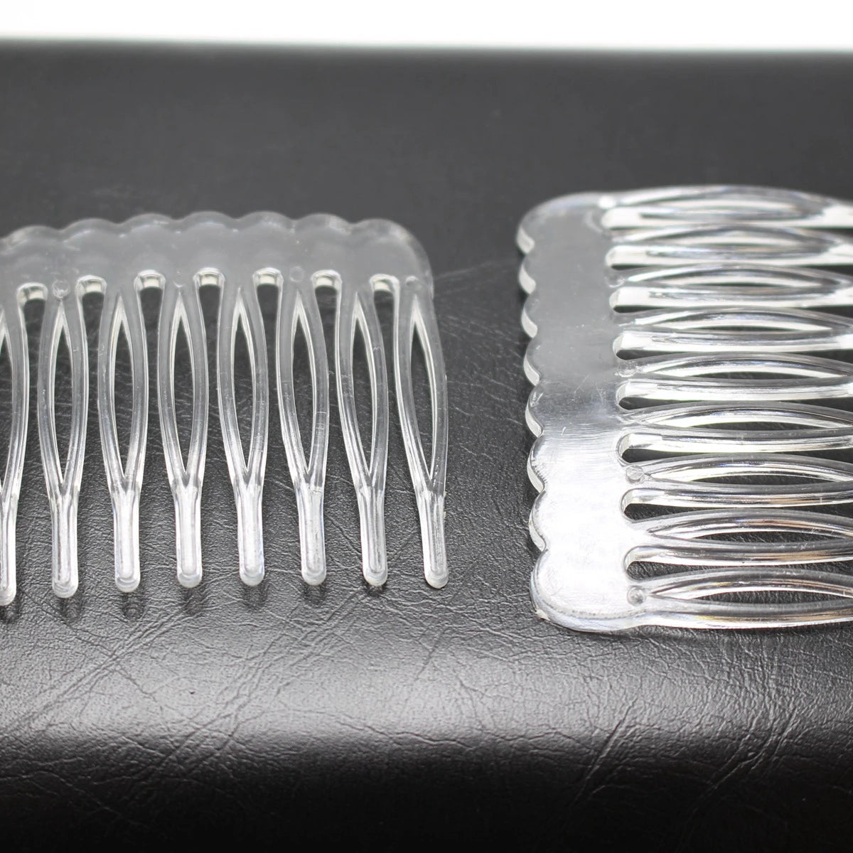 50 Clear Plastic Smooth Hair Clips Side Combs Pin Magic Grip Hair Pins 46X38mm Free Shipping  High quality in EU and US quality