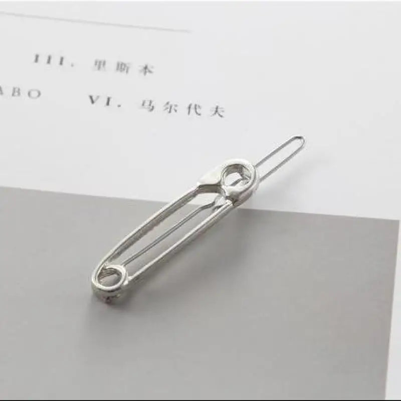 2021 New Fashion Hair Accessories Simple Net Celebrity Wild Ladies Acrylic Pin-shaped Mini Hairpin Bangs Clip Manufacturer Sales