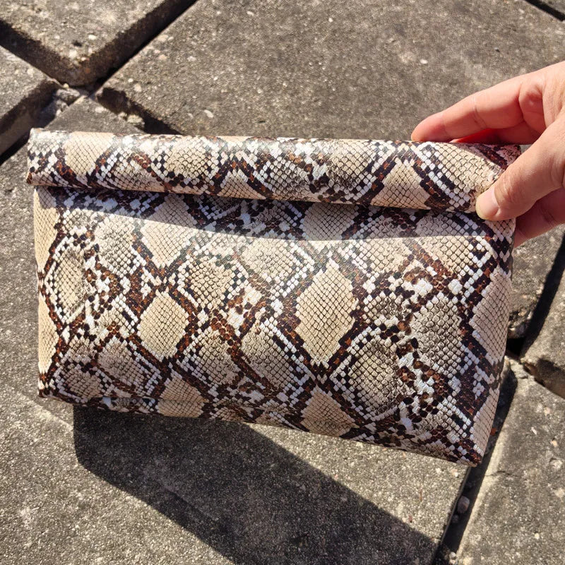 Simple Snake Pattern Rolled Edge Clutch Bag Women Handbag Retro Casual Makeup Bag Women Envelope Bag