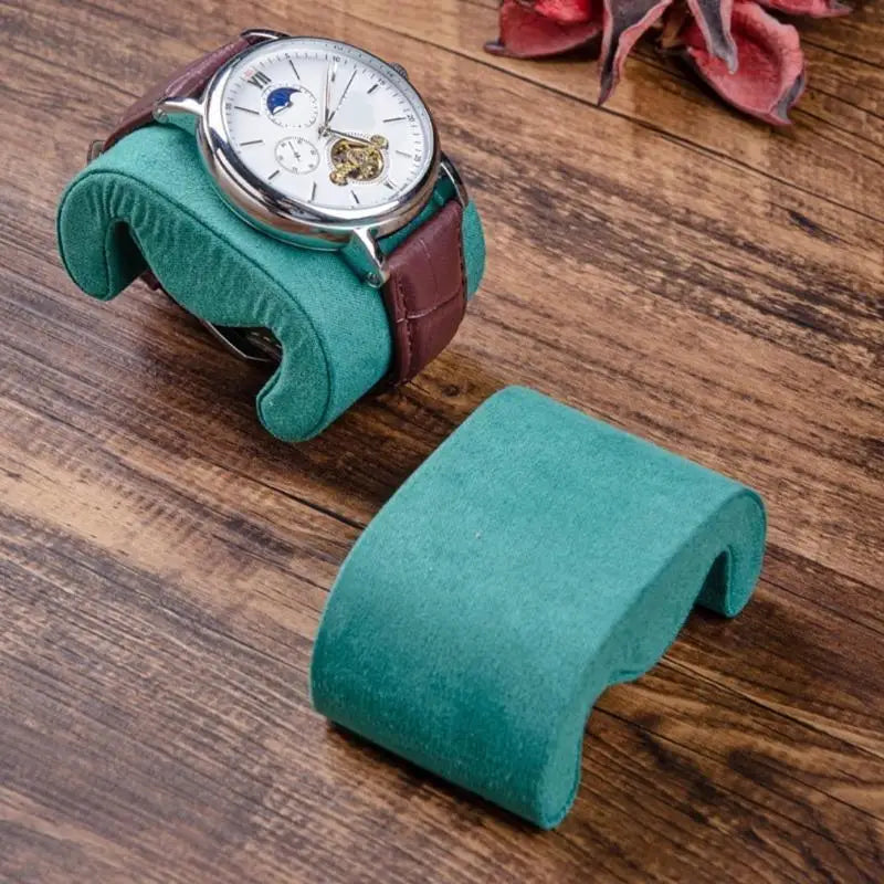31BB Watch Cushion Watch Box Pads Soft Flannelette Jewelry Display Stand Wristwatch Display Pad for Watches and Bracelets