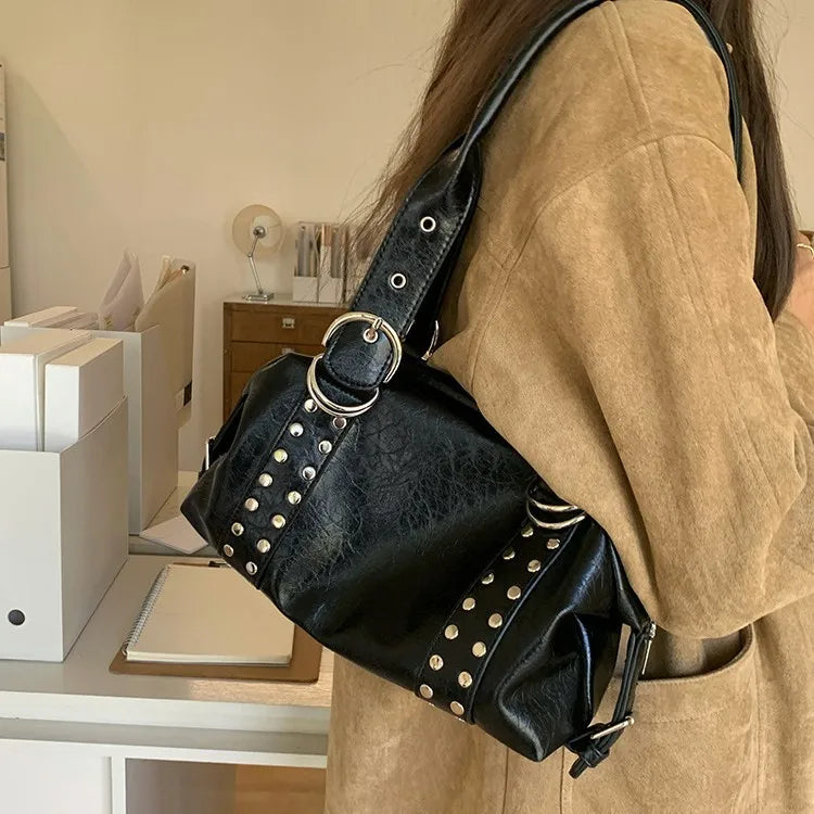 Fashion Rivet Women Shoulder Bag PU Leather Hot Girl Motorcycle Bag Bolsa Feminina Female Underarm Bag Ladies Big Handbag Black