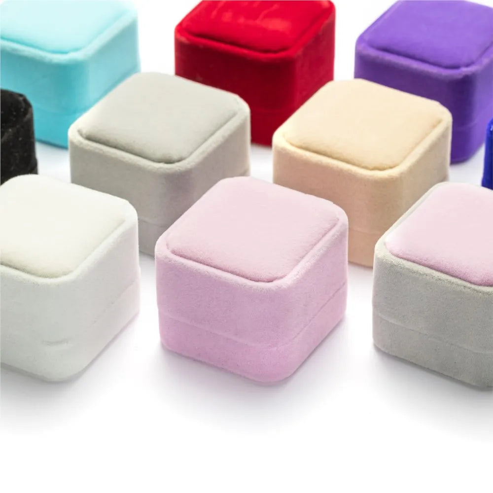 Square Red Engagement Velvet Earring Ring Box Organizer For Valentine Day Gift Wedding Ring Showcase Jewelry Packaging Wholesale