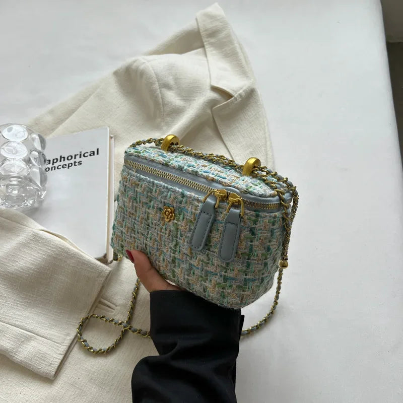 Women Shoulder Bags 2023 Popular Fashion Niche Crossbody Bag Wool Chain Small Square Bag Fashionable Purses and Handbags