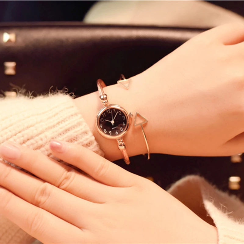 Retro Ladies Quartz Wristwatch Women Watches Small Gold Bangle Bracelet Watch Stainless Steel Clock Fashion Casual Dress Watch
