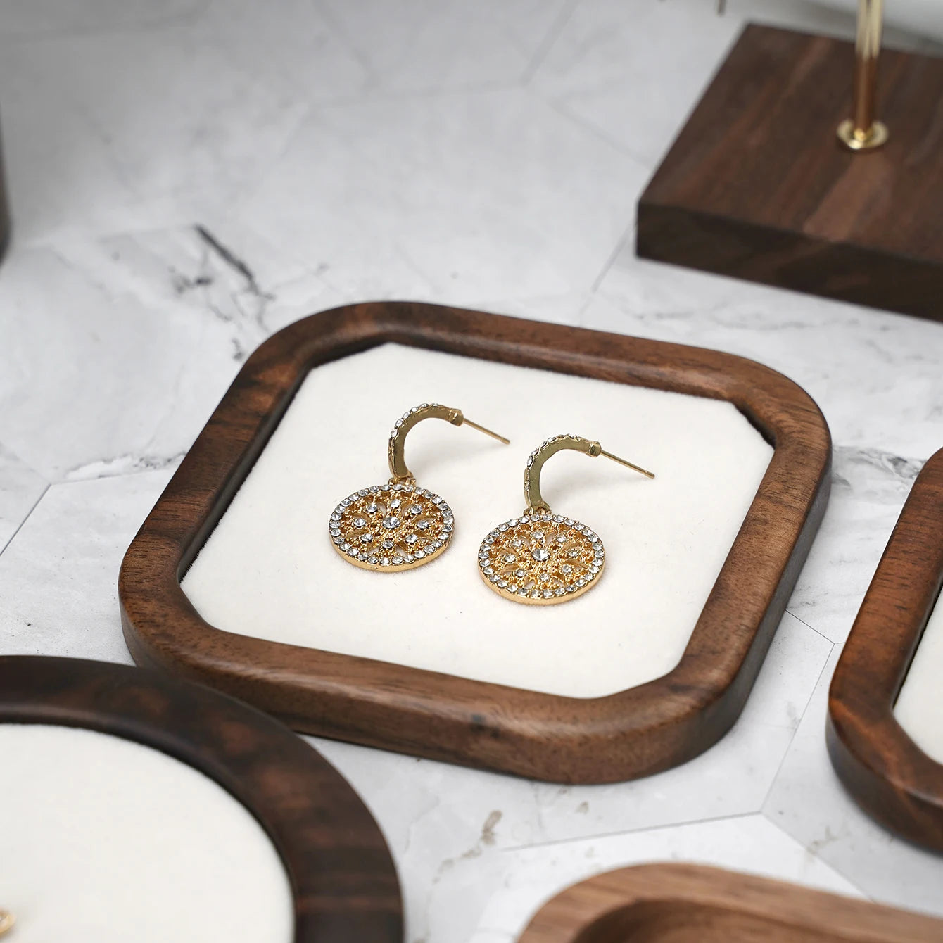 Solid Wood Jewelry Tray Bracelet Ring Display Props Jewelry Organizer Holder Necklace Case Display Stand Jewelry Plate
