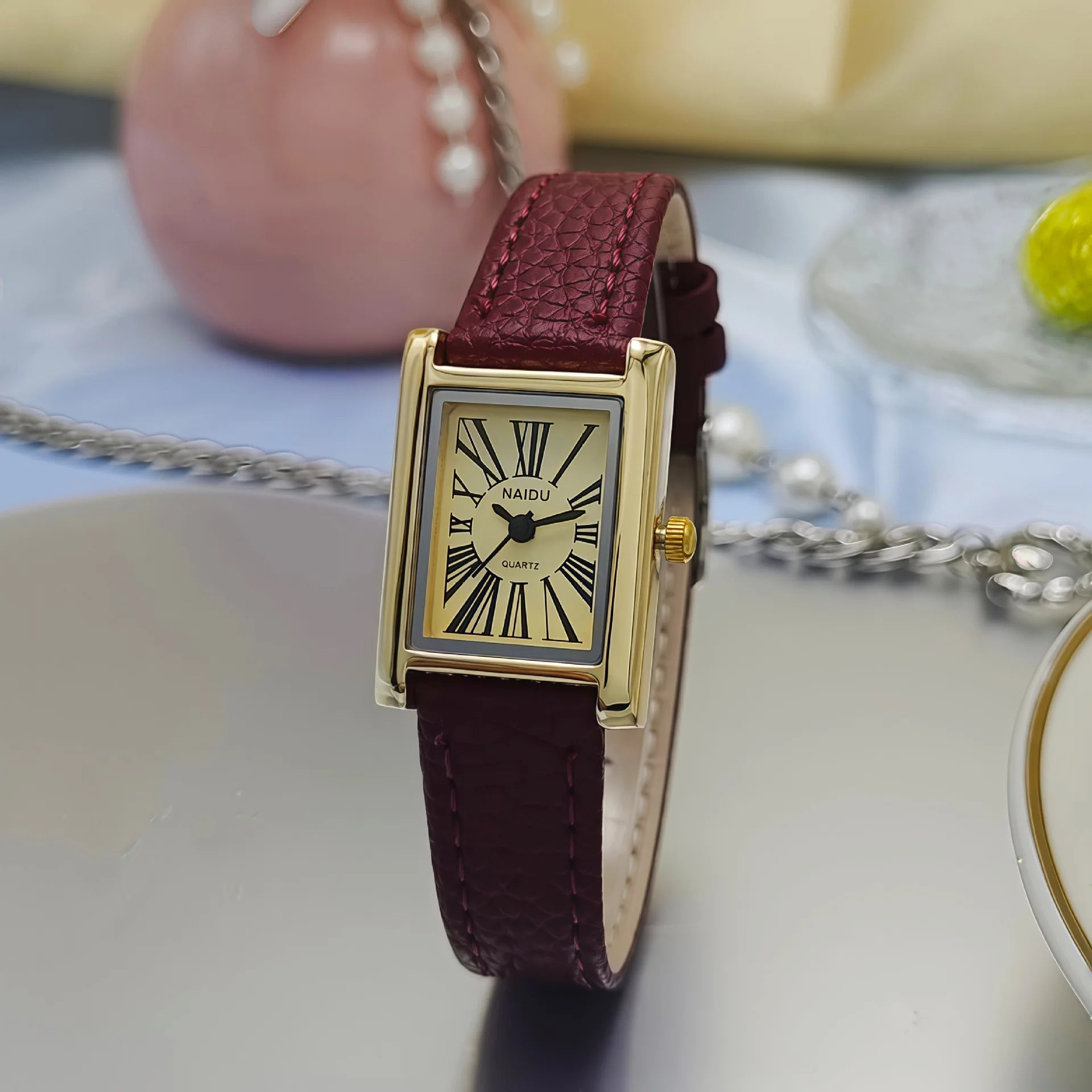 Fashion Women Quartz Wristwatches Simple Leather Strap Roman Dial Women's Watch Luxury Girl Gift Watches Hot Sale Reloj Mujer