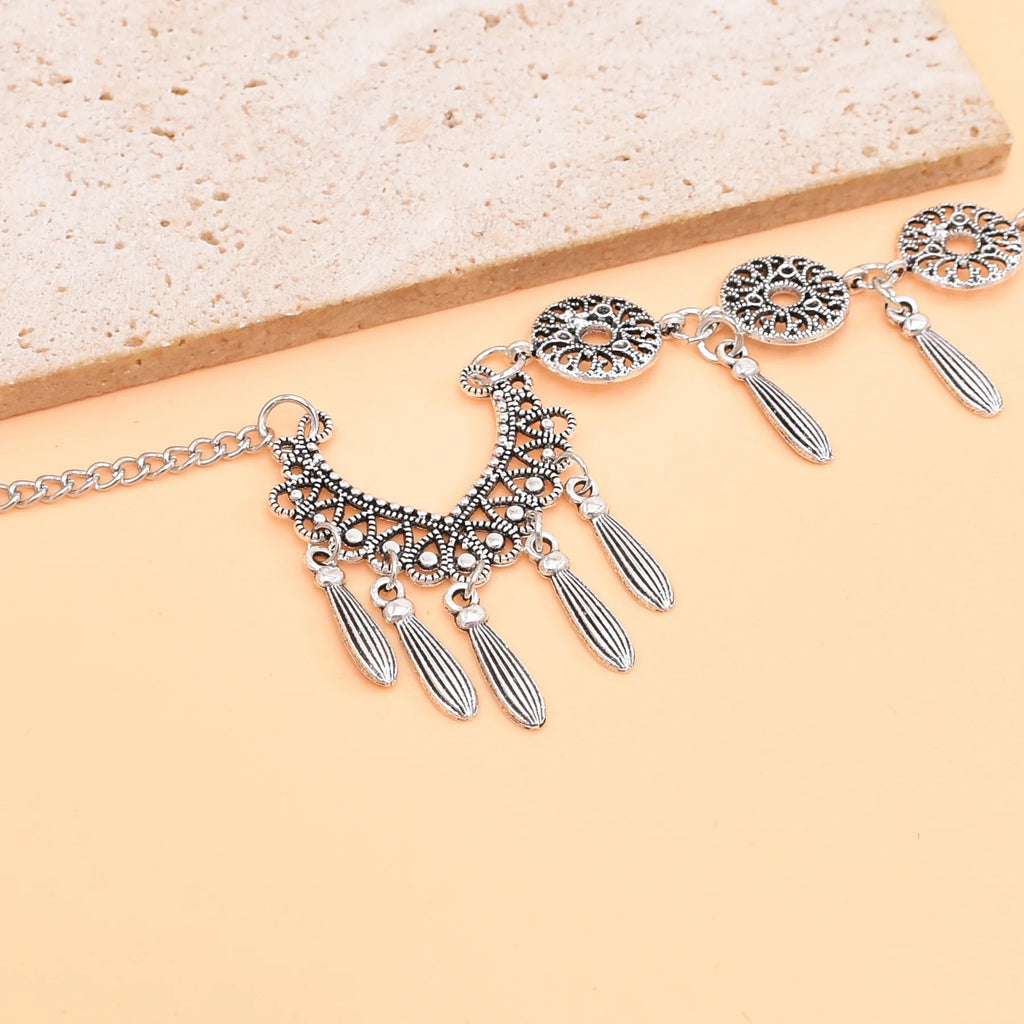 Retro Silvery Alloy Hollow Moon Pendant Forehead Headpiece for Women Boho Ethnic Indian Hippie Party Hair Accessories Jewelry