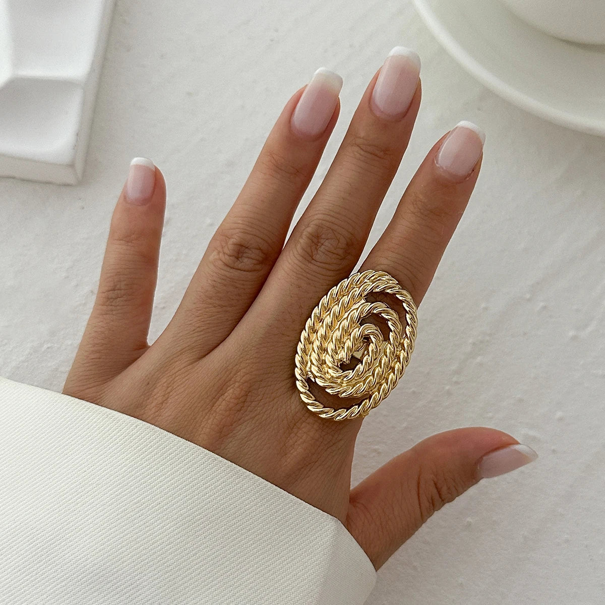 Ingemark Unique Exaggerated Large Petal Flower Rings for Women Vintage Geometric Adjustable Finger Ring Grunge Jewelry Steampunk