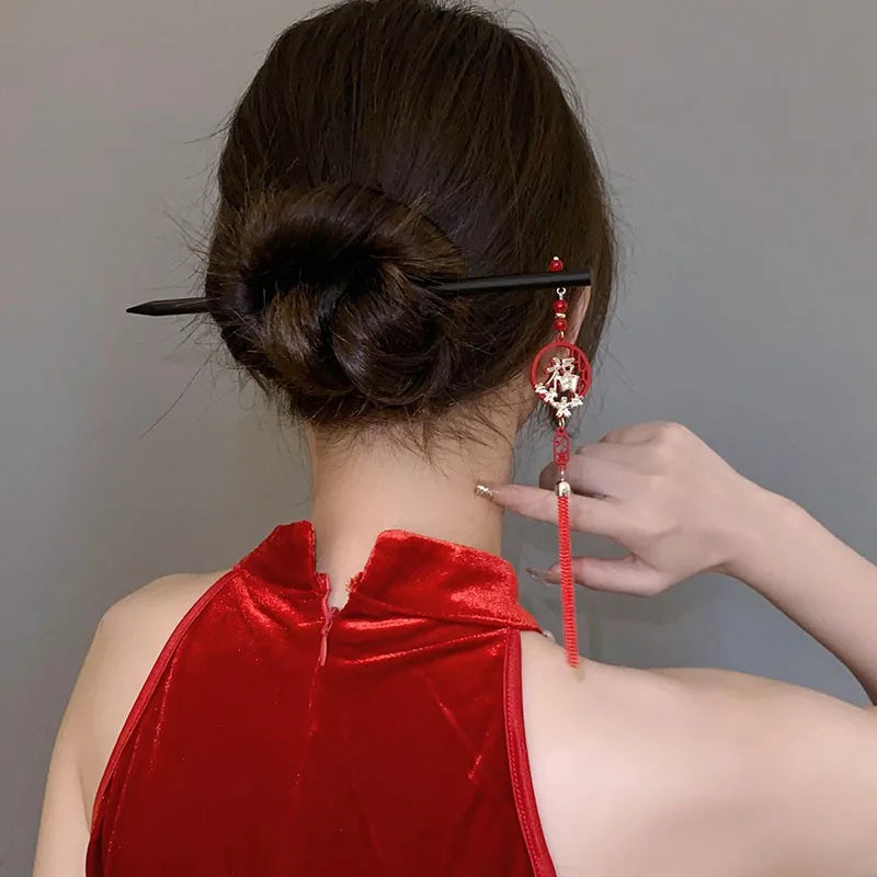 Elegant Chinese Style Hair Clip Tassel Hair Stick Traditional Floral Design Hairstyle Accessory Women Jewelry Hairpin Hairneedle