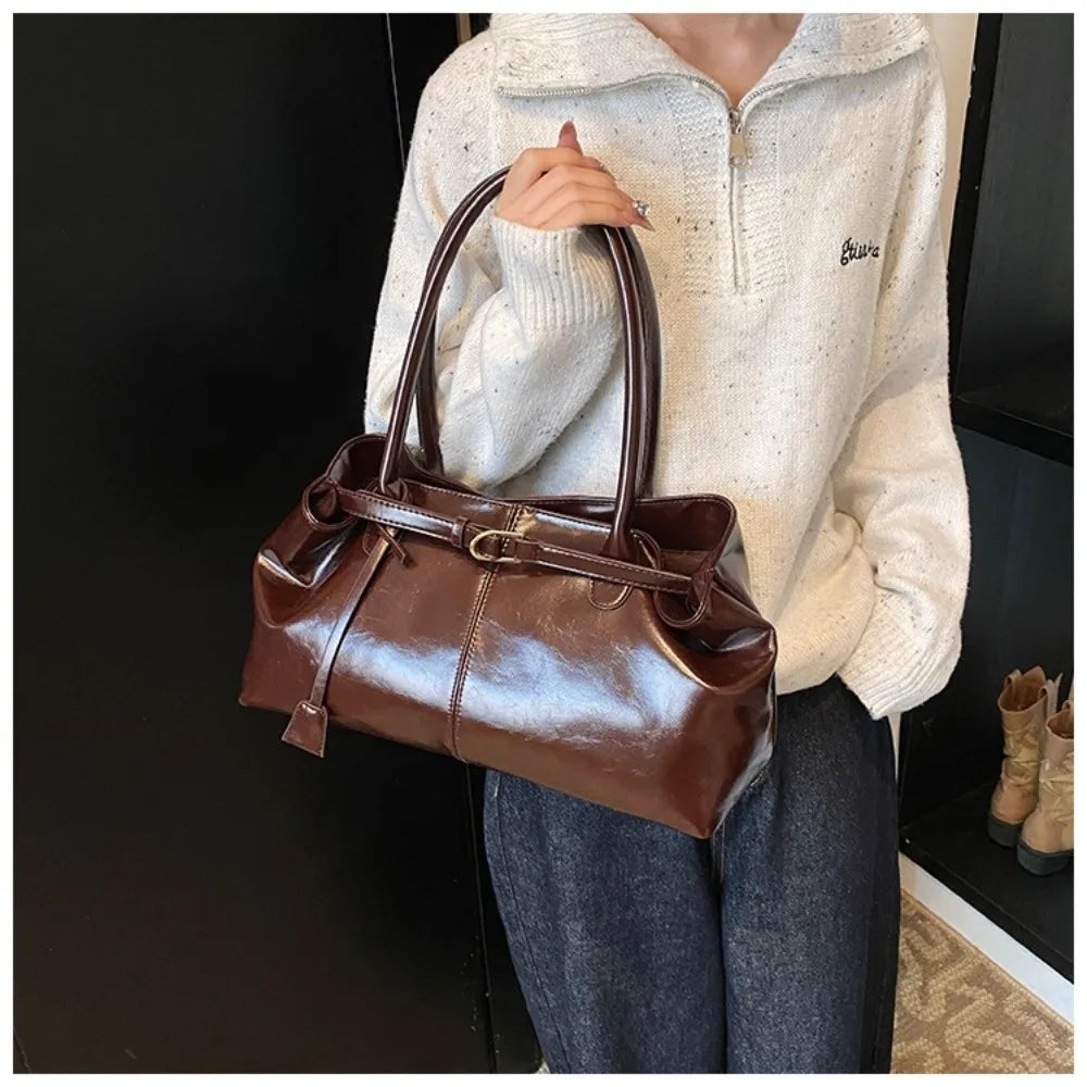 Fashion New Oil PU Leather Handbag Large Capacity Multifunctional Shoulder Bag Women Casual Tote Bag Underarm Bag for Women  ﻿