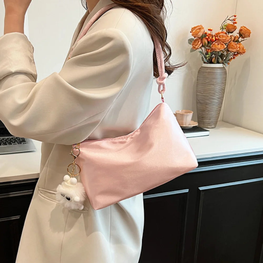 High Quality Solid Color Fashion Elegant Shoulder Bag Smooth Cloth Satin Underarm Bag Leisure Shoulder Bag