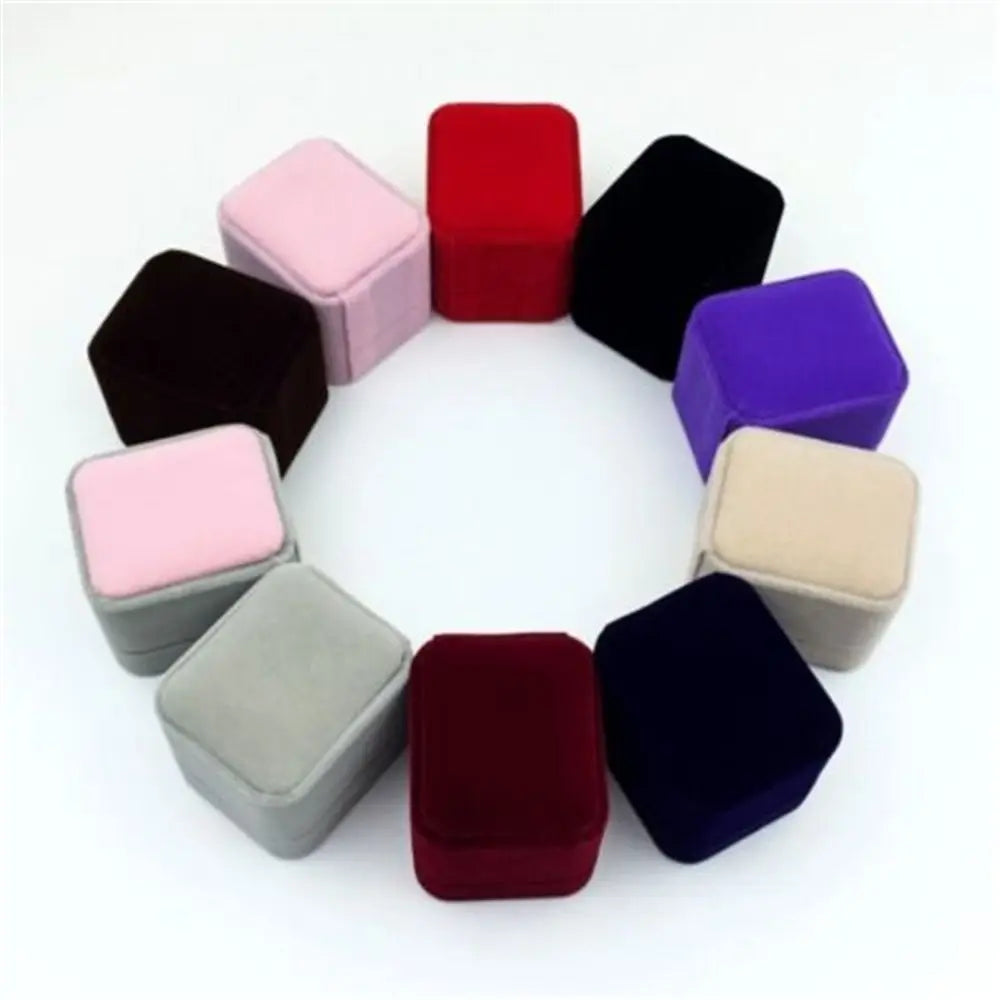 Square Red Engagement Velvet Earring Ring Box Organizer For Valentine Day Gift Wedding Ring Showcase Jewelry Packaging Wholesale