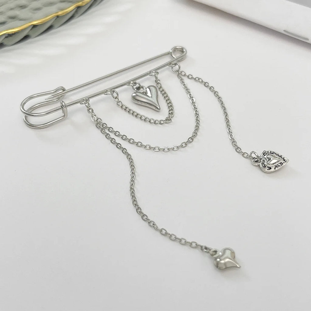 Simple Heart-shaped Pendant Pants Decoration with Short Pins, Versatile Chain Tassels, and Foot Accessories