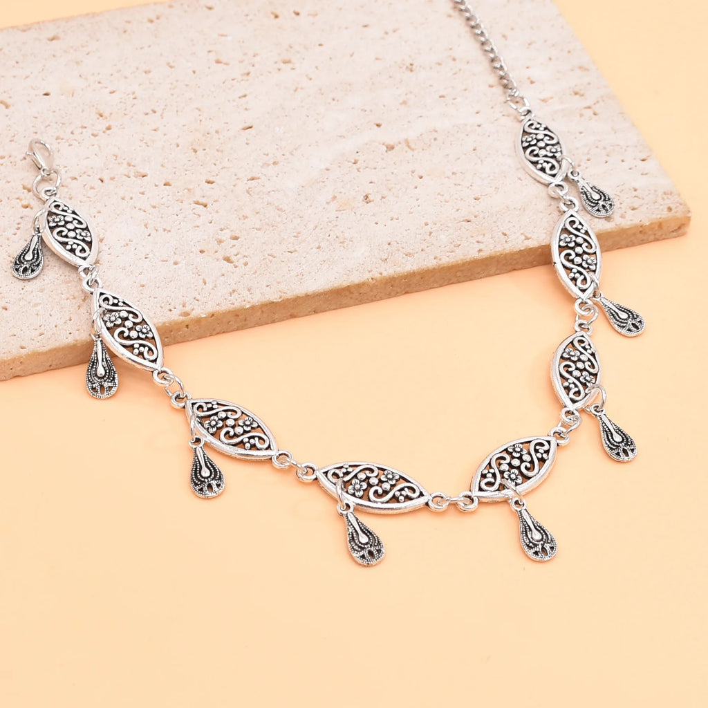 Retro Silvery Alloy Hollow Moon Pendant Forehead Headpiece for Women Boho Ethnic Indian Hippie Party Hair Accessories Jewelry