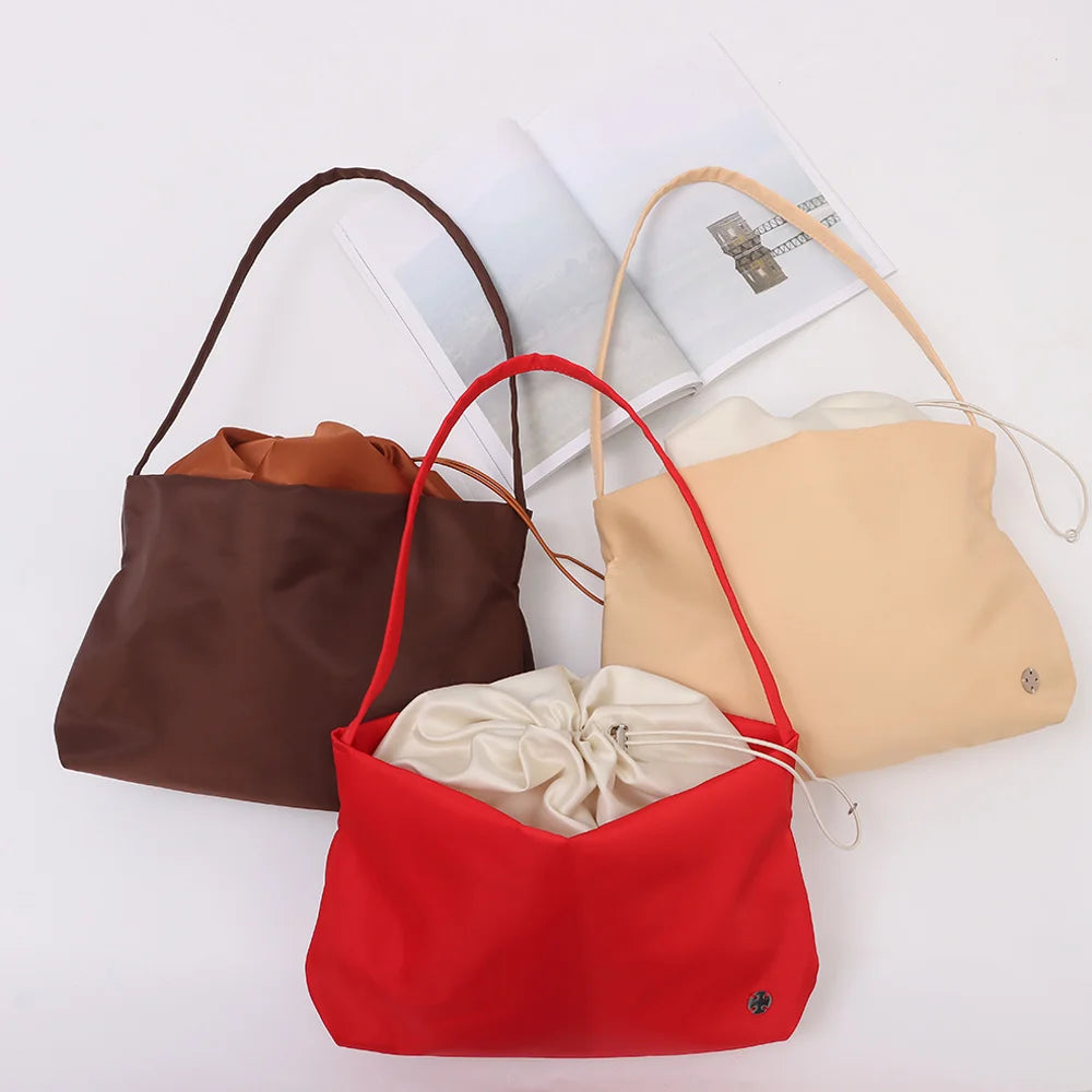 Soft Surface Cloud Shaped Shoulder Bag Nylon Double Strap Crossbody Bags Large Capacity Cloud Shaped Women's Tote Bag
