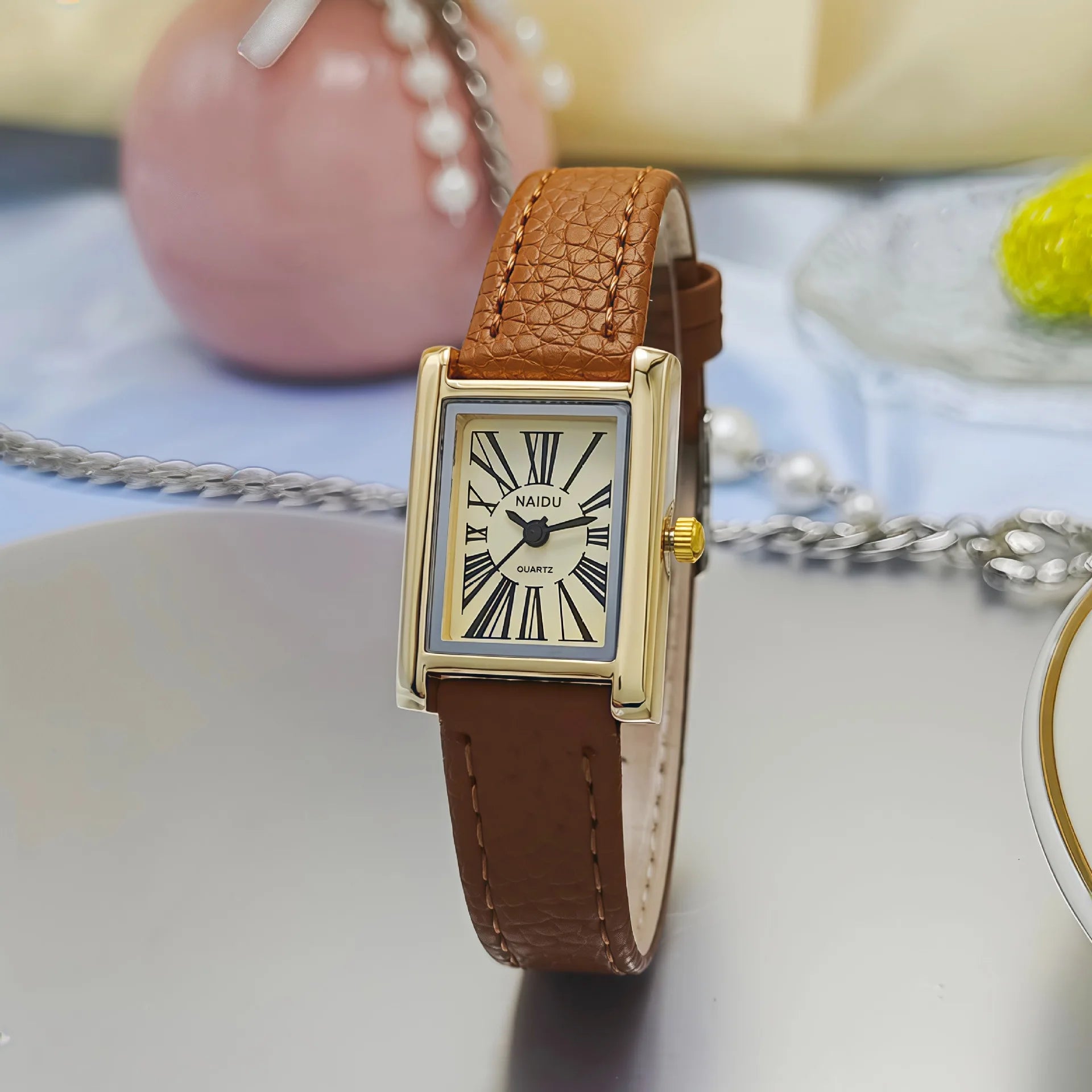 Fashion Women Quartz Wristwatches Simple Leather Strap Roman Dial Women's Watch Luxury Girl Gift Watches Hot Sale Reloj Mujer