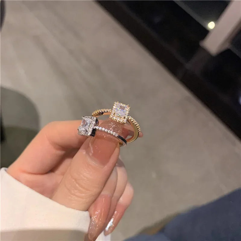 Luxury Classic Square Zircon Wedding Engagement Rings for Women Exquisite Open Adjustable Geometry Shine Rings Charm Jewelry