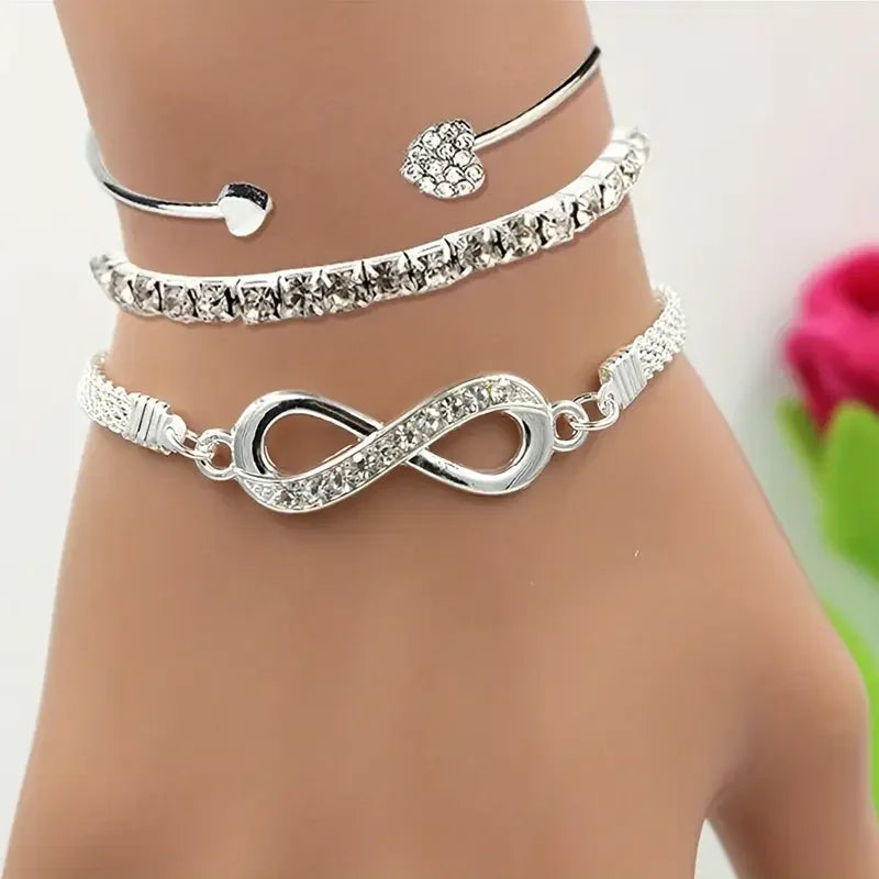 Adjustable Heart Bracelet Set