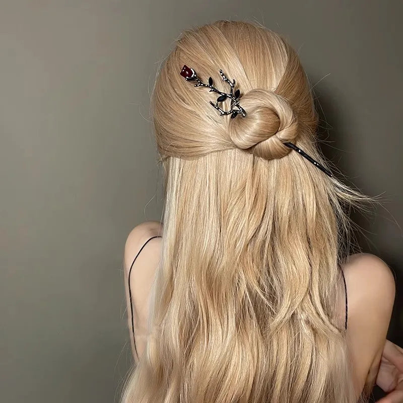 Hallow New Hairpin Hair Sticks Minimalist Red Gothic Rose Trendy Metal Hair Accessories Headwear Hairstyle for Women Jewelry H71