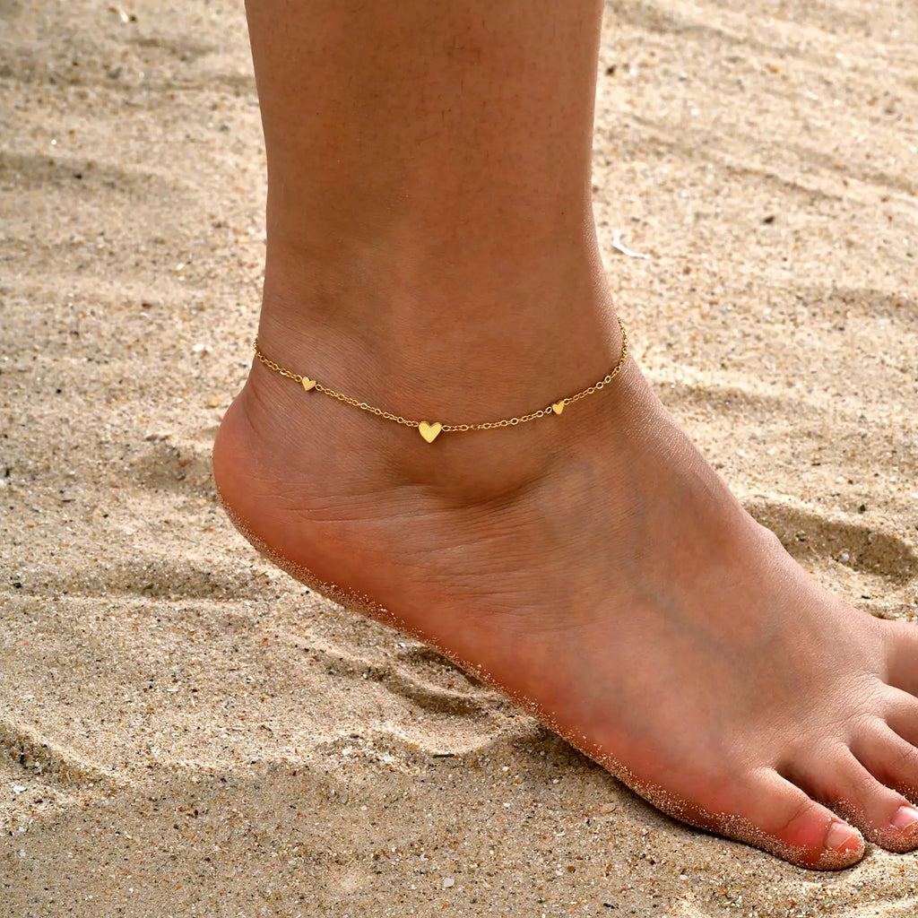 Stainless Steel Heart Anklets for Women, Gold Plated Delicate Anklet Bracelet, Light Luxury Foot Jewelry Party Gifts for Girl