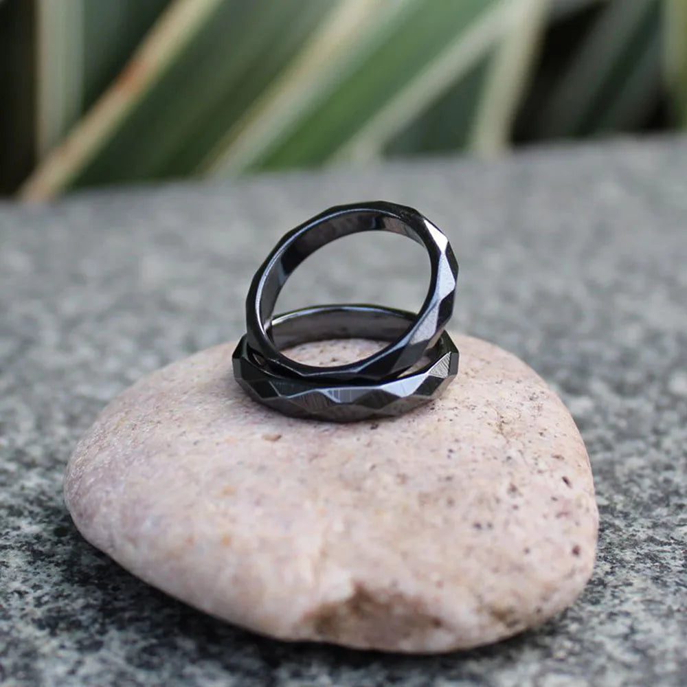 Hematite Ring for Women Men Unisex Black Hematite Stone Ring Anxiety Balance Root Chakra absorbs Negative Energy Jewelry Gifts