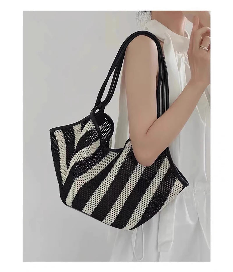 HIGHREAL Forest Lazy Style Crossbody Bag Bohemian Handmade Grass Woven Bag Leisure Vacation Beach Women's Woven Dumpling Bun