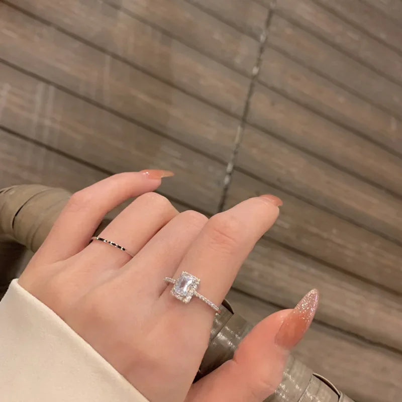 Luxury Classic Square Zircon Wedding Engagement Rings for Women Exquisite Open Adjustable Geometry Shine Rings Charm Jewelry