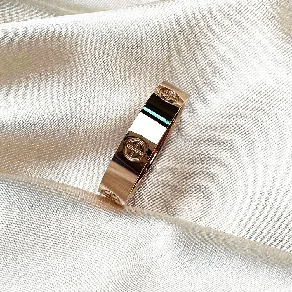 Luxury Brand Classic Cross with StoneStainless Steel Ring for Girl Women Couple Rings In Wedding Birthday Gift Never Fade