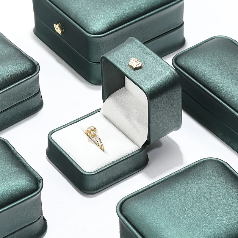 1Pc Leather Jewelry Organizer Wedding Ring Box Pendant Bracelet Necklace Storage Case Gift Packaging Display Box Wholesale