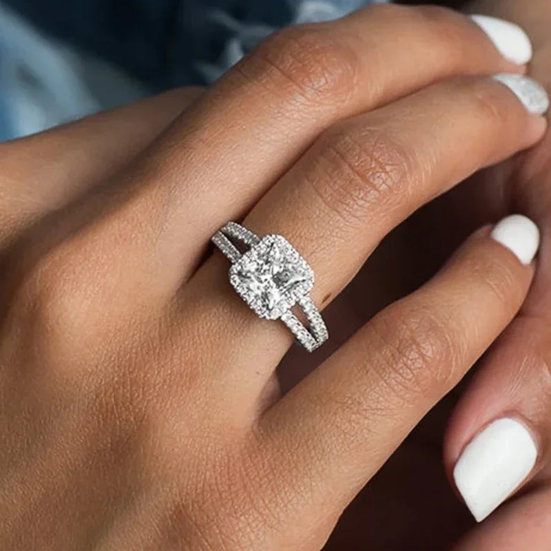 2026 Classic Simple Design Wedding Engagement Rings for Women Mosaic Square Crystal Cubic Zirconia Brilliant Luxury Jewelry