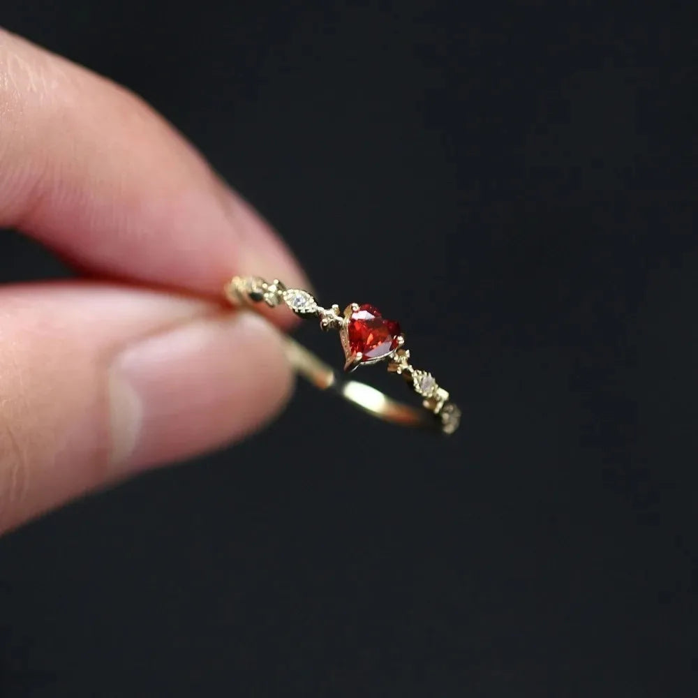 Luxury Red Heart Crystal Opening Rings for Women Temperament Stainless Steel Zircon Wedding Bride Finger Jewelry Accessory Gift