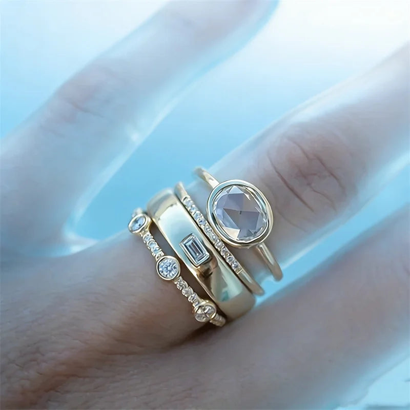 Attractive Gold Color Inlaid with White Stone Round Rings Set Fashion Party Gorgeous Engagement Wedding Rings for Women Jewelry