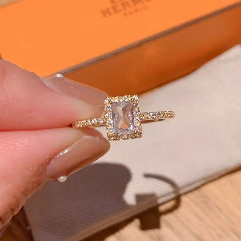 Luxury Classic Square Zircon Wedding Engagement Rings for Women Exquisite Open Adjustable Geometry Shine Rings Charm Jewelry