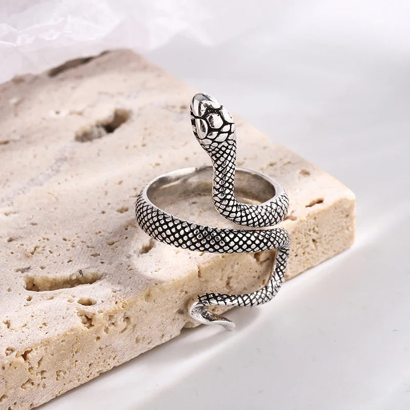 Retro Snake Python Ring For Men Women Silver Color Punk Gothic Alloy Open Ring Handmade Designer Jewelry Unisex Accessories Gift