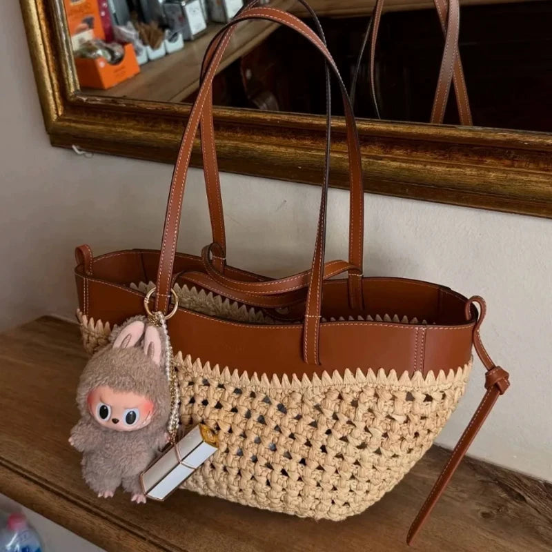2026 Summer Hollow-out Raffia and Pu Leather Everyday Bag Lightweight Handcrafted Large Straw Tote Bag for Women Beach Bags
