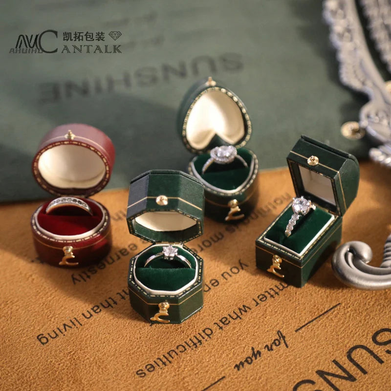 Retro Mini Ring Box High-end Diamond Ring Box Proposal Wedding Ceremony Jewelry Photograph Jewelry Props Jewelry Box