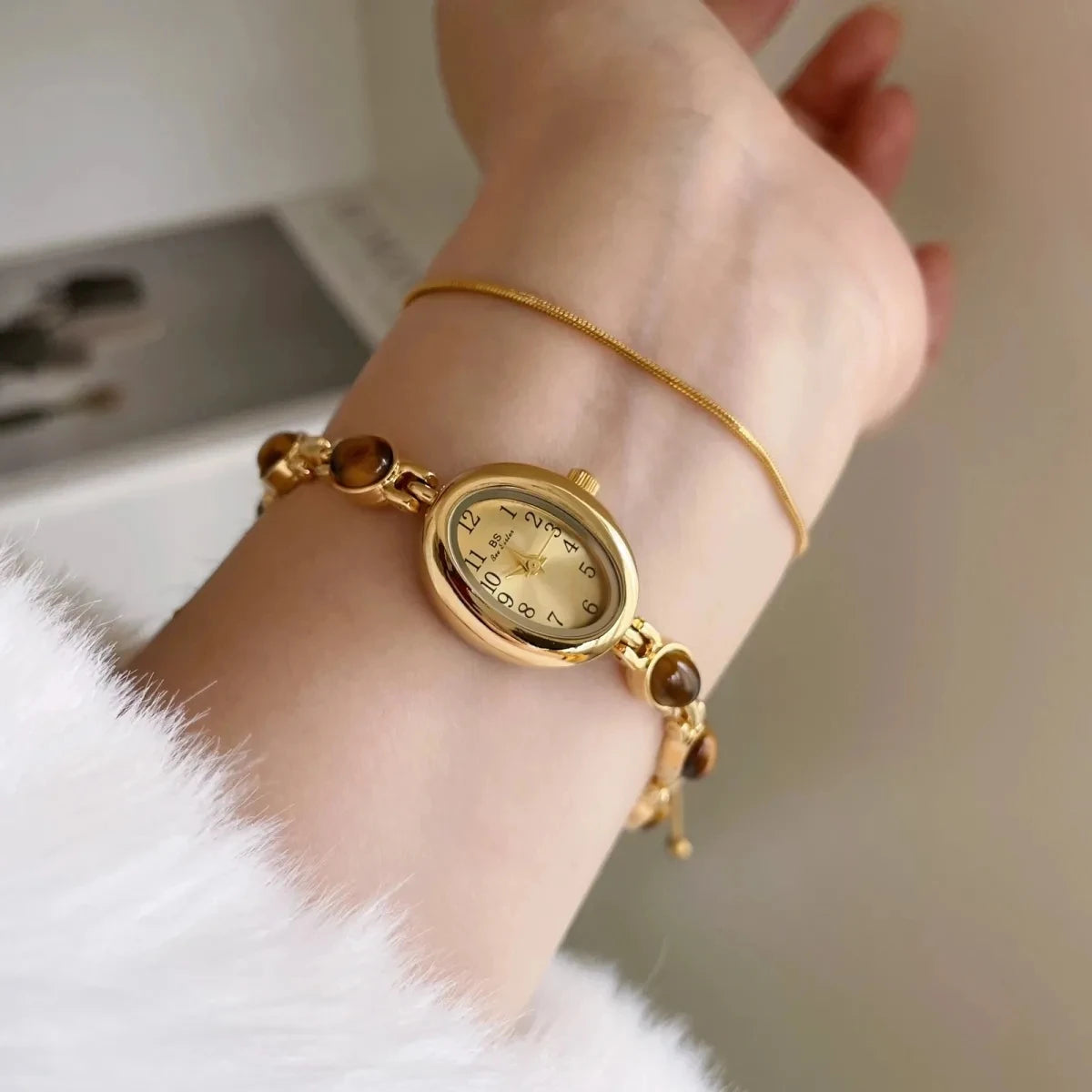 Luxury Vintage Quartz Women's Watches Fashion Natural Green Jade Bracelet Clock Numerals Small Oval Dial Watch Woman Accesories